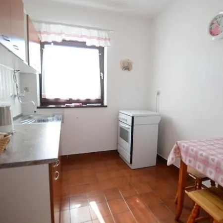 Appartement And Viktorija *