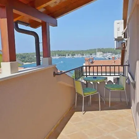 And Viktorija Appartement Vinkuran