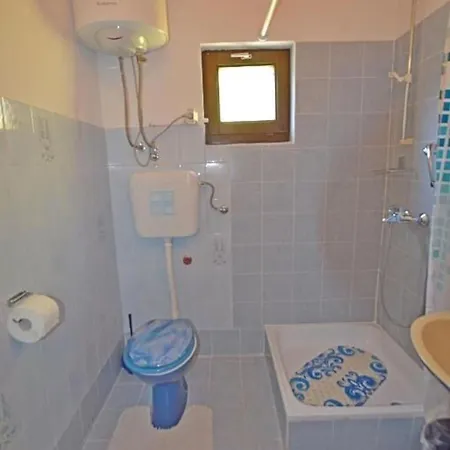 And Viktorija Apartment Vinkuran